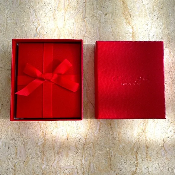 NWT Diamond Halo 18" Pendant Necklace (1/3 ct. t.w.) in 14k White Gold. $1200 - Picture 9 of 17